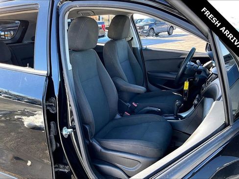 Used 2020 Chevrolet Trax LS w/ Tint and Cruise Package image 27