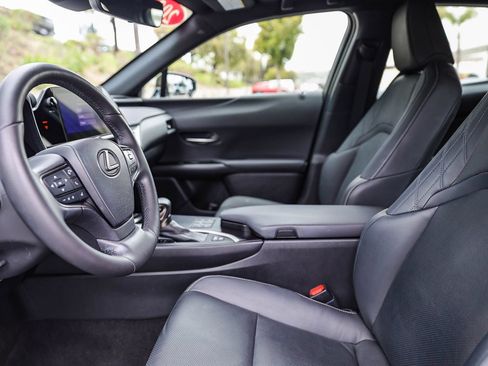 Used 2024 Lexus UX 250h F Sport FWD image 19