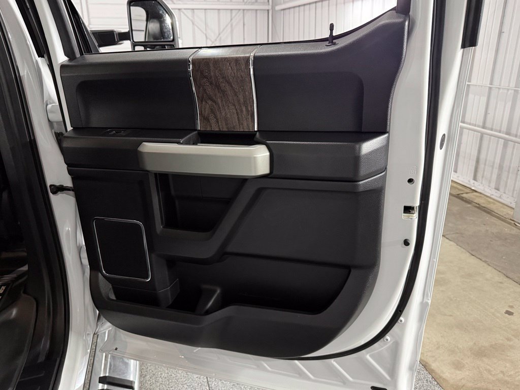 Used 2019 Ford F350 Lariat w/ Lariat Ultimate Package AWD/4WD image 26