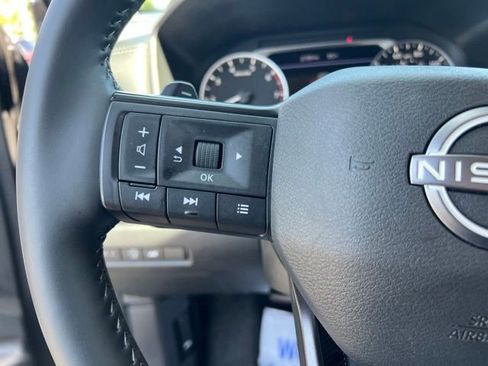 Used 2025 Nissan Rogue SV w/ SV Premium Package FWD image 14