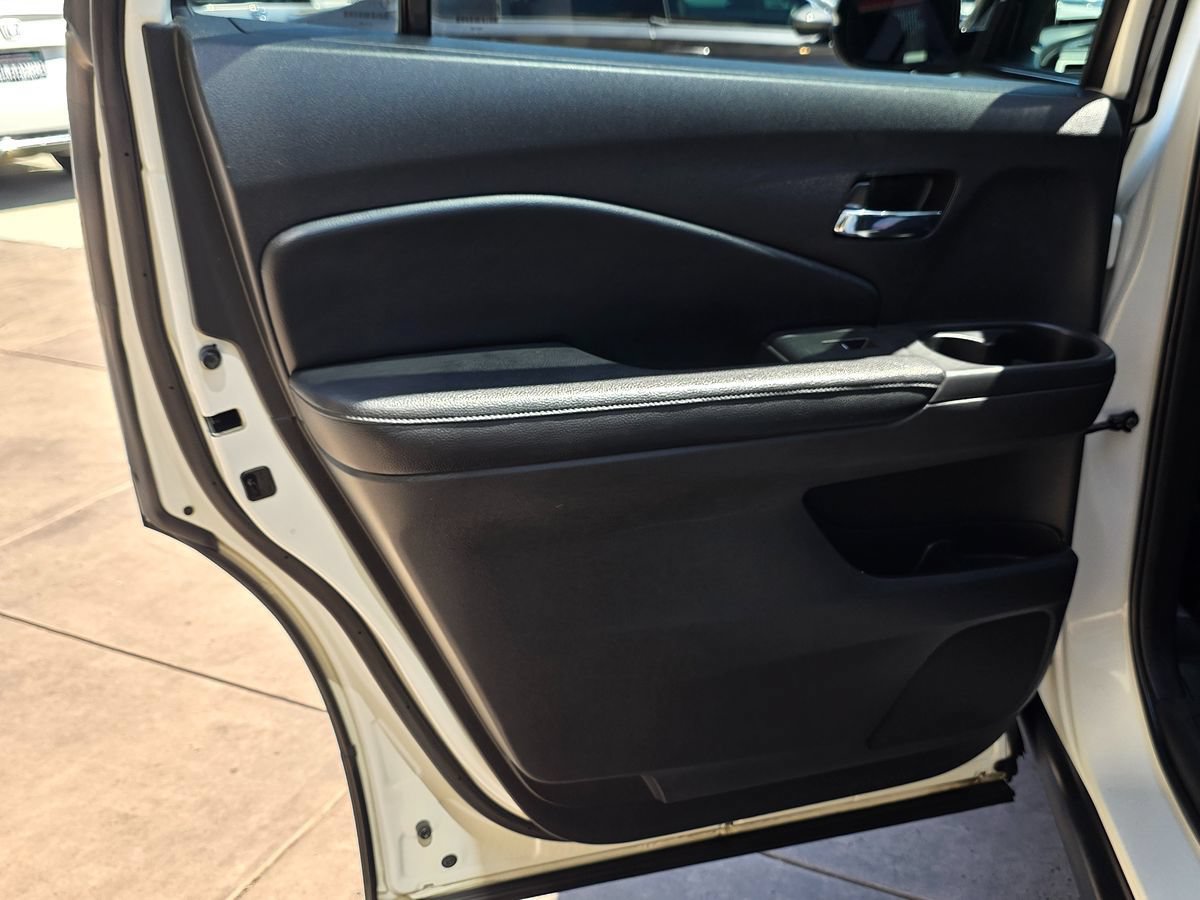 Used 2017 Honda Pilot EX image 29