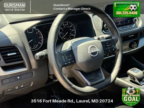 Used 2025 Nissan Rogue SV FWD image 13