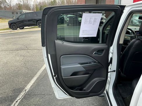 Used 2017 Chevrolet Colorado Z71 image 21