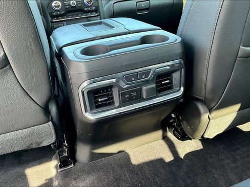 Used 2019 GMC Sierra 1500 Denali w/ Technology Package image 10