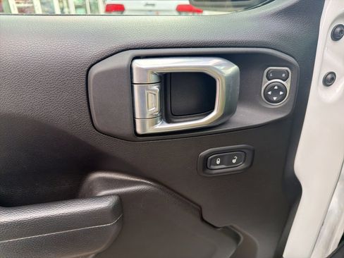 Certified 2022 Jeep Wrangler Unlimited Sport image 3