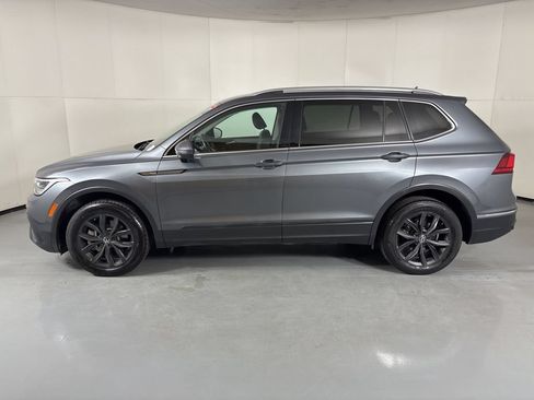 Used 2024 Volkswagen Tiguan SE AWD/4WD image 5