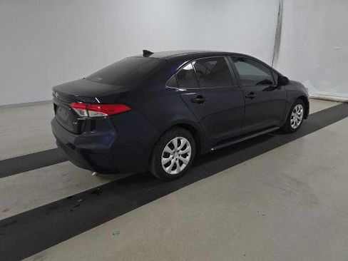 Used 2024 Toyota Corolla LE image 3