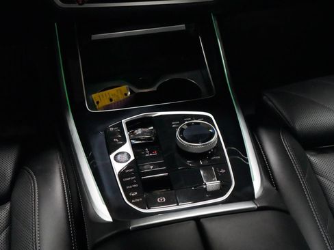 Used 2024 BMW X7 xDrive40i w/ Executive Package image 6