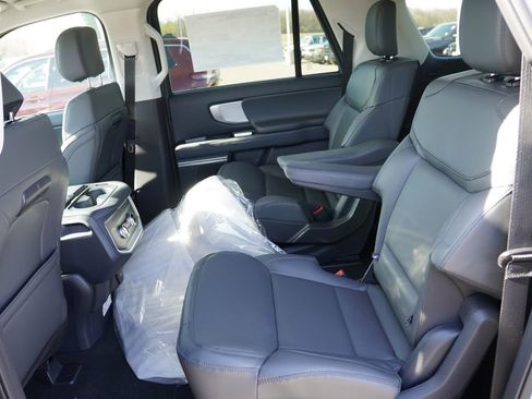 New 2026 Ford Expedition Max Active AWD/4WD image 12