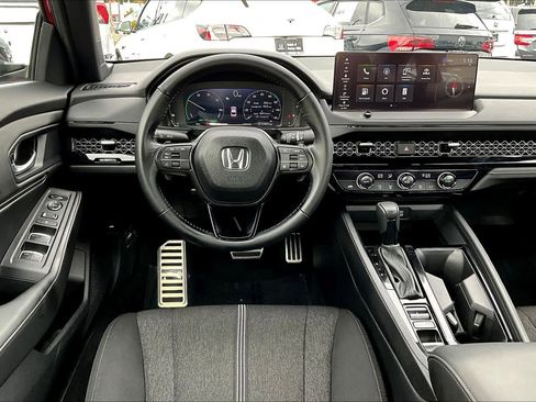 Used 2024 Honda Accord Sport image 5