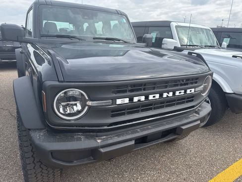 New 2026 Ford Bronco 4-Door w/ Sasquatch Package image 11
