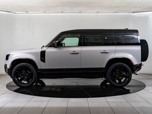 New 2026 Land Rover Defender 110 X-Dynamic SE AWD/4WD image 5