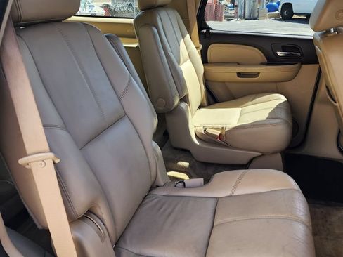 Used 2008 GMC Yukon Denali AWD/4WD image 11