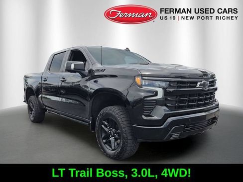 Used 2024 Chevrolet Silverado 1500 LT Trail Boss w/ LT Trail Boss Premium Package AWD/4WD image 1