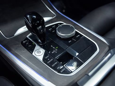 Used 2023 BMW X5 xDrive40i AWD/4WD image 19