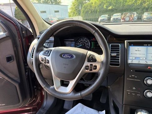 Used 2018 Ford Flex SEL w/ Equipment Group 202A AWD/4WD image 29