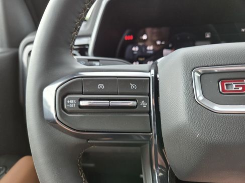 New 2026 GMC Canyon AT4 w/ AT4 Premium Package AWD/4WD image 17
