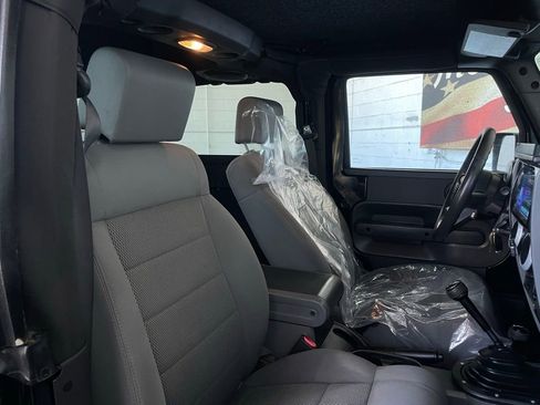 Used 2008 Jeep Wrangler Sahara w/ PWR Convenience Group image 21