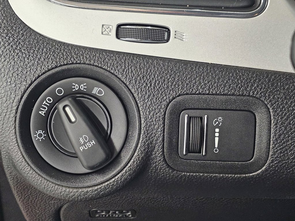 Used 2017 Dodge Journey SXT FWD image 30