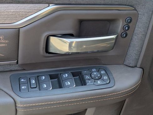 New 2026 RAM 2500 Limited AWD/4WD image 10