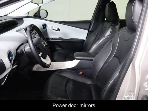 Used 2017 Toyota Prius Prime Plus FWD image 14