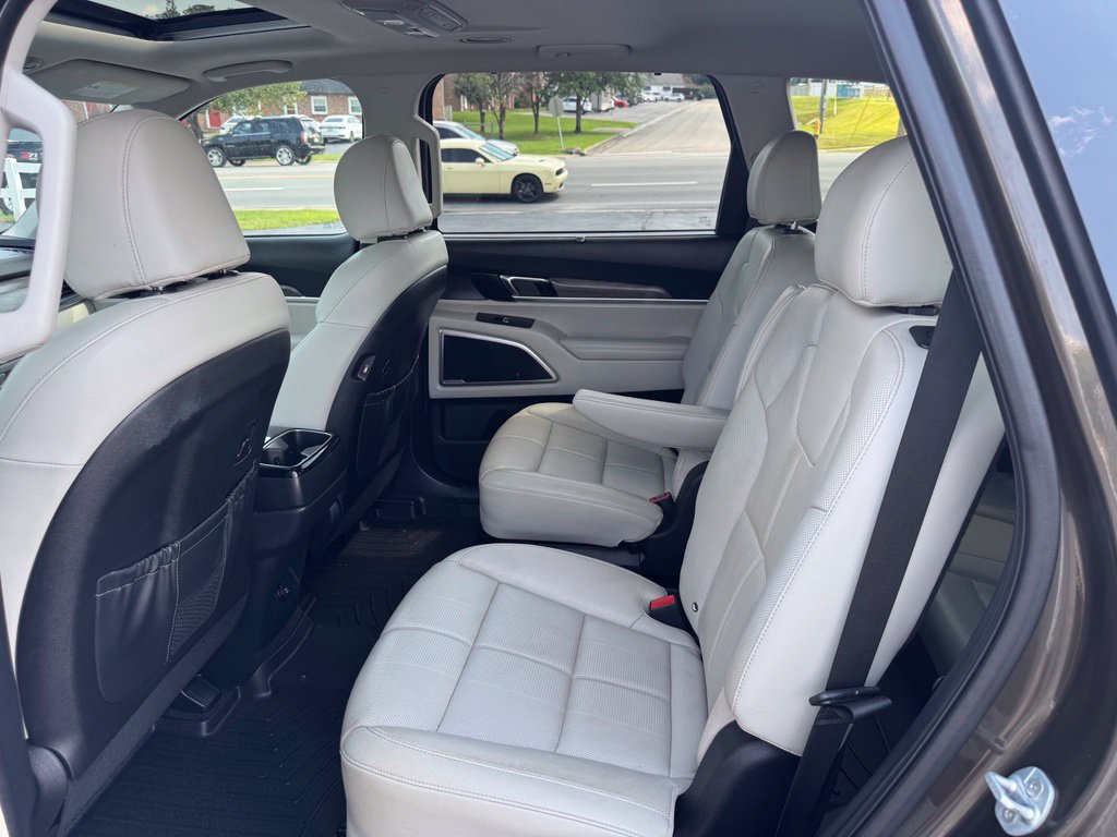 Used 2021 Kia Telluride EX w/ EX Premium Package FWD image 17