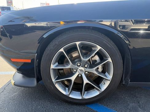 Used 2023 Dodge Challenger GT image 5