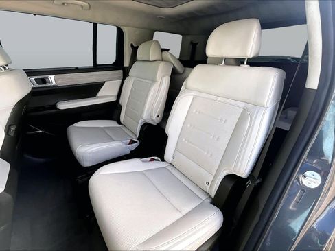Used 2025 Hyundai Santa Fe Calligraphy FWD image 21
