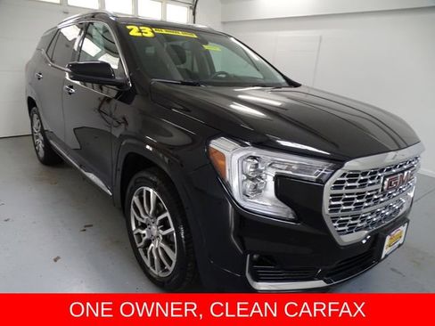 Used 2023 GMC Terrain Denali AWD/4WD image 1