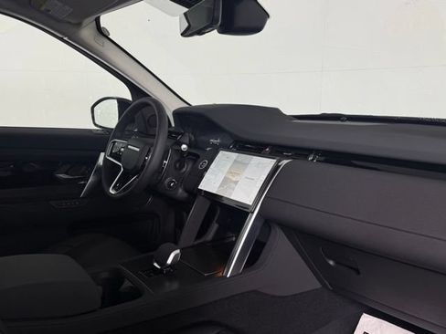 Certified 2025 Land Rover Discovery Sport S AWD/4WD image 17