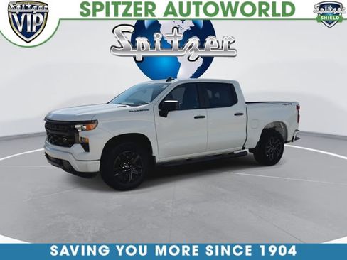 Used 2025 Chevrolet Silverado 1500 Custom w/ Turbomax Blackout Package AWD/4WD image 4