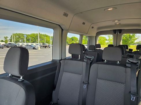 Used 2024 Ford Transit 350 XLT RWD image 17