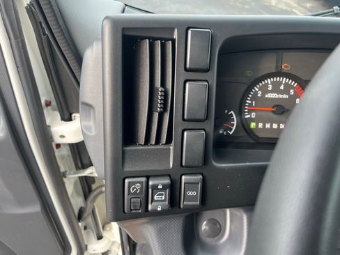 New 2024 Chevrolet Low Cab Forward image 12