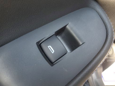 New 2026 Buick Encore GX Sport Touring image 11