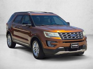 Used 2017 Ford Explorer XLT w/ Equipment Group 202A FWD video 3