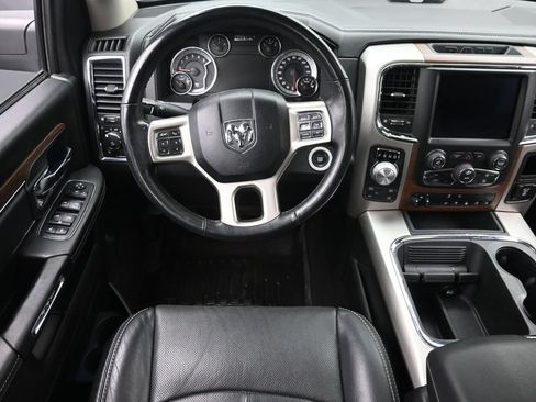 Used 2018 RAM 1500 Laramie w/ Convenience Group AWD/4WD image 14