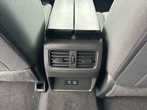 Certified 2023 Nissan Rogue SV image 30