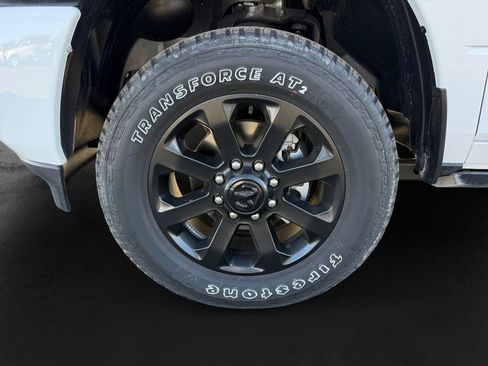 Used 2026 RAM 2500 Laramie AWD/4WD image 9