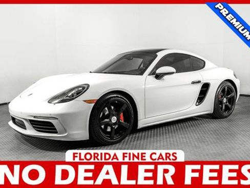 Used 2018 Porsche 718 Cayman RWD image 1
