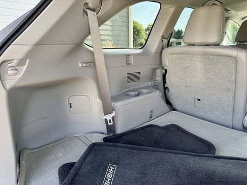 Used 2016 Toyota Highlander Limited image 12