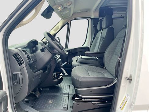 Used 2025 RAM ProMaster 1500 w/ Convenience Group FWD image 19