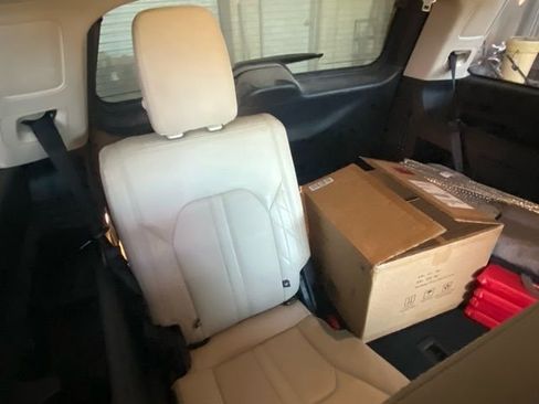 Used 2019 Ford Expedition Platinum image 7