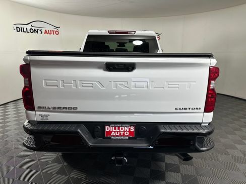 Used 2024 Chevrolet Silverado 2500 Custom w/ Custom Value Package AWD/4WD image 5