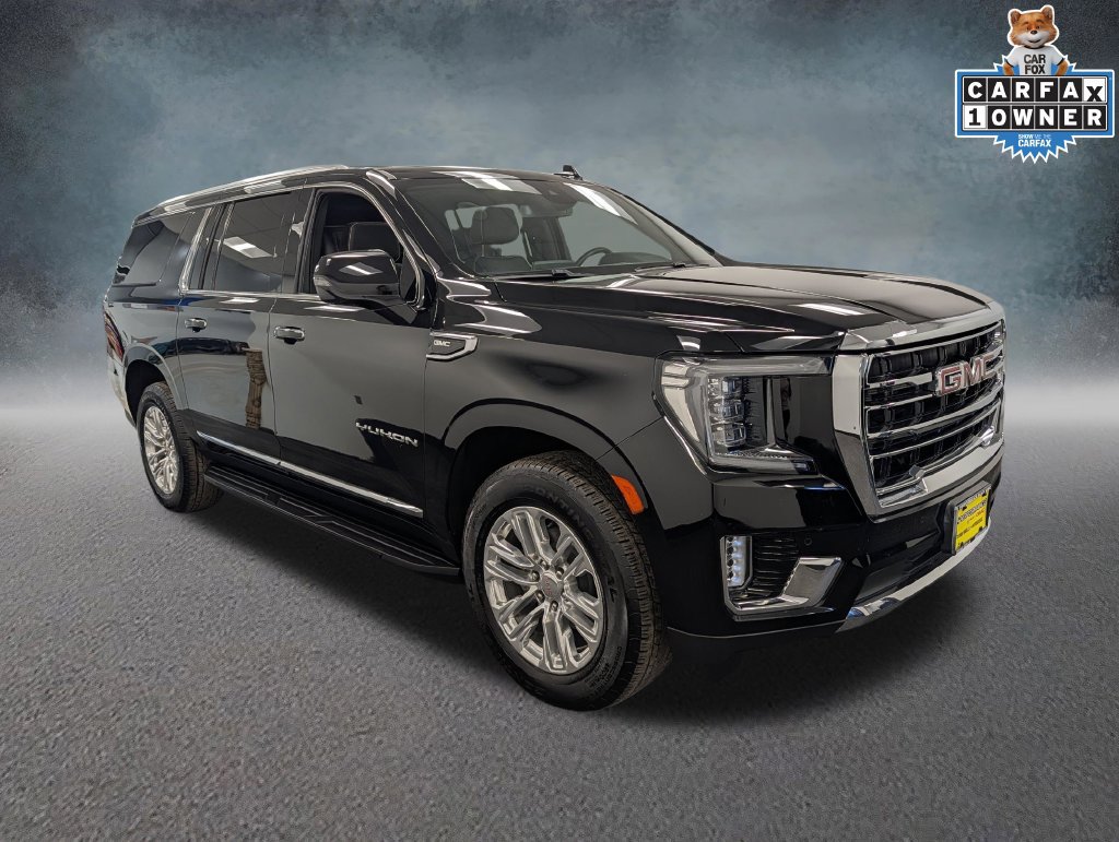 Used 2023 GMC Yukon XL SLT w/ SLT Premium Package AWD/4WD image 3