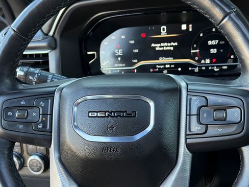 Used 2022 GMC Yukon Denali image 35