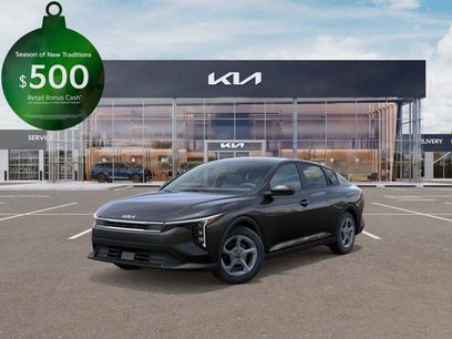 New 2025 Kia K4 LXS
