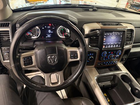 Used 2016 RAM 2500 Laramie AWD/4WD image 43