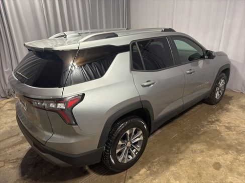 Used 2025 Chevrolet Equinox LT w/ Convenience Package II image 7