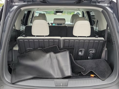 Used 2025 Hyundai Santa Fe SEL FWD image 20