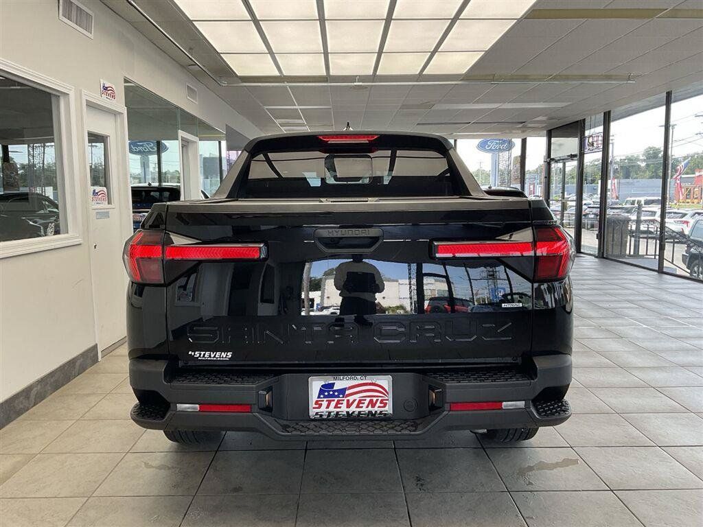 Used 2023 Hyundai Santa Cruz SEL w/ Activity Package AWD/4WD image 6